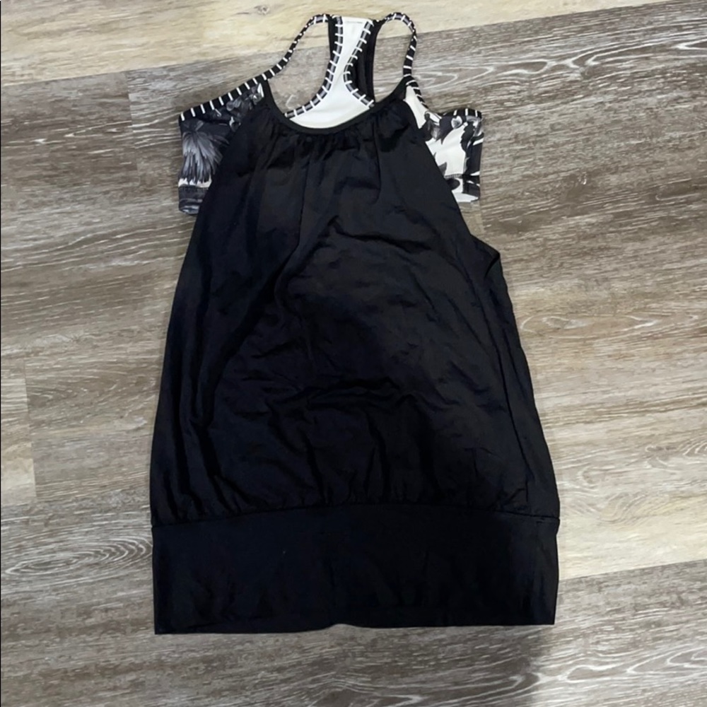 Lululemon tank top w/ Built in Sports Bra